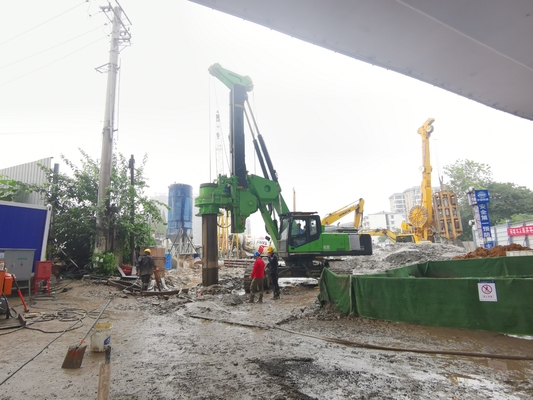 Perforazione a rotazione di KR300ES che accatasta Rig Low Headroom Hydraulic 320KN/M