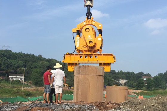 Piledriver 90KW del martello di Machine Vibratory Piling del piledriver di DZ90A