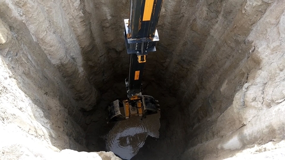 4670 mm di portata braccio estensibile con 11825 mm Max.
