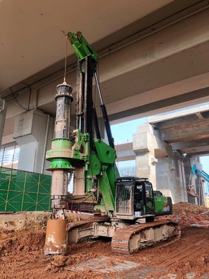 60m Diesel Low Headroom Piling Rig 200kN per fori profondi