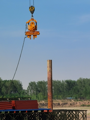 Accoppiamento del conducente di pile 90kw 120kw 150kw Electric Sheet Pile Vibro Hammer