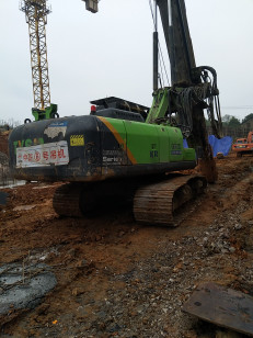 forza della folla 50kN usata accatastando Rig With 20kN.M Rotary Torque & 30kN che sollevano forza